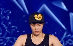 본새나게 모자쓰고 리허설 할께효~