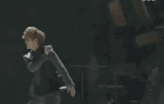 루한이 춤선 진짜  이쁘다