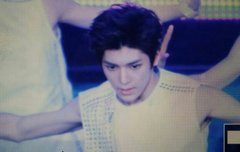 이밤에 태용이 의자춤