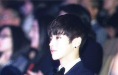 루한이 점점 나에게 현타를 주고있어..