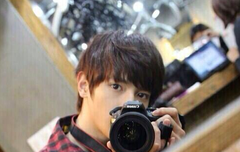 루한이 바이두 실검 1위!!!