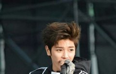 어두워진밤하늘을떠나지않는별처럼