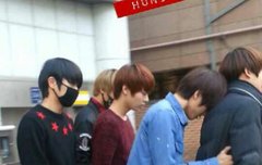 저사진속에재현이가되고싶당...ㅠ