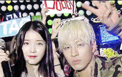 아이유 보고 끼부린다는년들 다 나와 ㅋㅋㅋ