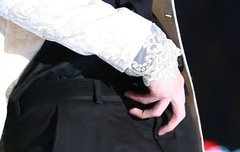 씽이 손이 정말 이쁜거 같아 ㅠㅠ