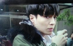 음료수 마시랴 인사하랴 바쁘다 바빠