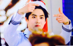 ㅋㅋ가요대전에 나타난 산타 준며니~