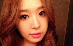 어제 쇼케이스 끝나고 셀카올려준 소나무