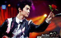 루한 동방위성 플뷰  진짜잘생겼다 