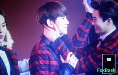 백현이 안아주는 준면이?????