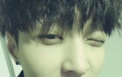 스테이지 밖의 잘생쁨 씽이