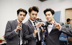 쎈캐 동생들 옆에 선 순딩리더