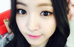 한창 보이그룹팬덤 친목 유행(?)인거같던데!