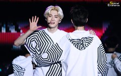 수호 이날 존좋 ㅠㅠ