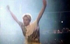 찔러도 피 한방울 안나올듯 완벽한 아름다움