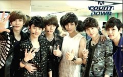 얘들 데뷔초때 ㅋㅋㅋㅋㅋㅋ