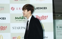 가온날 자켓걸친거 취향저격함 탕탕