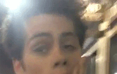 비상하리란 꿈의 파편들로 맞은 나의 아침에 