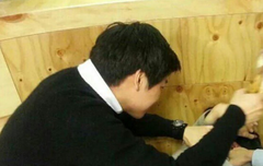 장위안한테 뼈다귀같은걸로 막 두들겨 맞고 싶다 