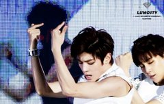 태용아 지금쯤 연습하고 있겠지