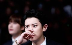 아침에 보는 수트 찬열