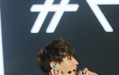 너 사람인 게 맞니?