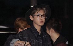 혹시 찬열이 핸드폰 바꿨나?