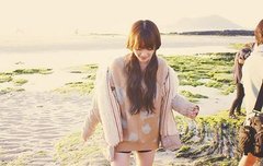 내 방 불이 켜지면 누군가 다시 외로운 나를 안아줄까