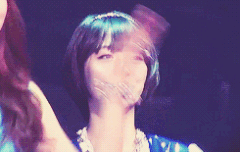 아무 생각 없이 평소와 같이 보통 사람들과 만나 웃고 말하지