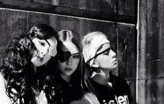 날카로운 칼에 베이듯 속박이란 사슬에 목이 죄이듯