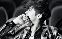 GQ 루한 사진 ㄷㄷ