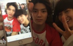 태용아 나랑도 셀카찍어ㅠㅠ