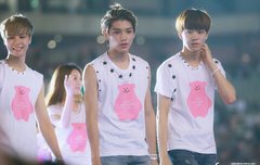 같은 나라에 태어나서 같은 언어로 말을해서