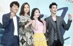 아이유는 오늘도 이뻤다