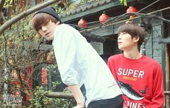 룰루랄라 신촌을 떠나는 내마음은 마냥 이야에로