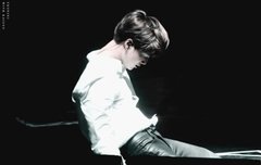 이거 둘다 종인이지?