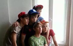 애들사이에 경수있어요~