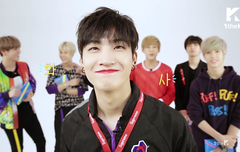 어제 입덕했다....