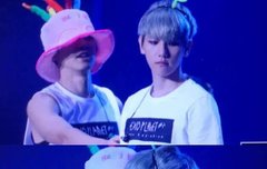 빽1른) 예 또 백1총 터져주시구요...