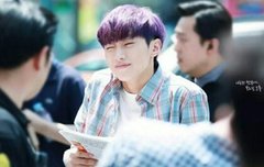 분위기 있게 생긴 남아이돌