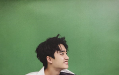 경수 mcm비하인드컷 싸인 포스터 풀렸다~