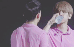 빽쳰) ㅁㅊ나 이거 방금짤줍했는데 쩐다...