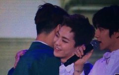 ㅋㅅ) 오늘 캇슈 포옹