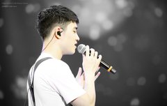 경수 왜이렇게 천사같지