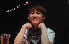 경수 : 귀여운 것을 요구하신다. 그런 거 잘 못 하는데