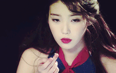 아이유 까는 글이 하루에