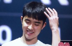 경수 머리 넘길 때도 좋음