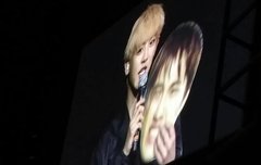 경수 오늘 신났고요