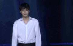 종인이가 웃는다! 김종인!! 나를향해 걸어온다