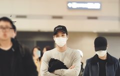 열일하는 카이 핫바디